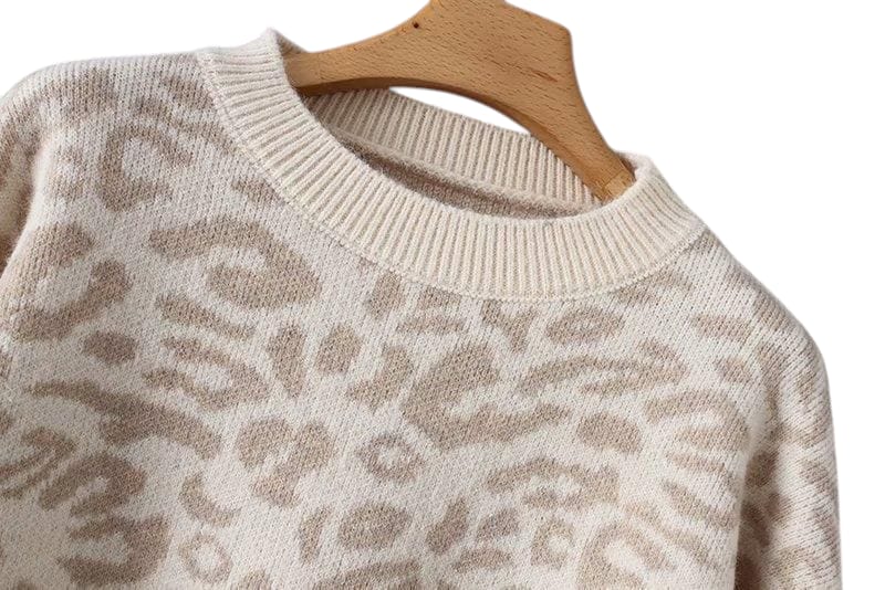 Women Leopard Print Lantern Sleeve Knitted Sweater